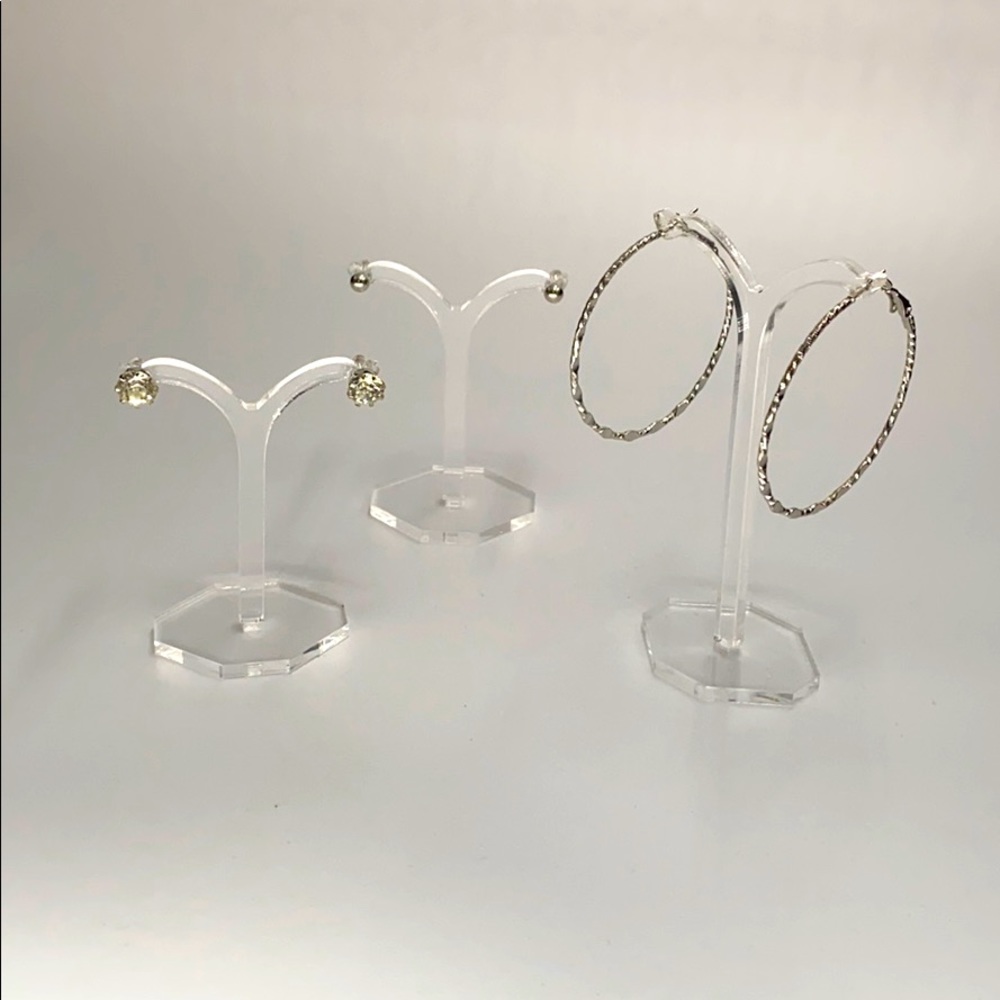 Set of Earrings N.W.T